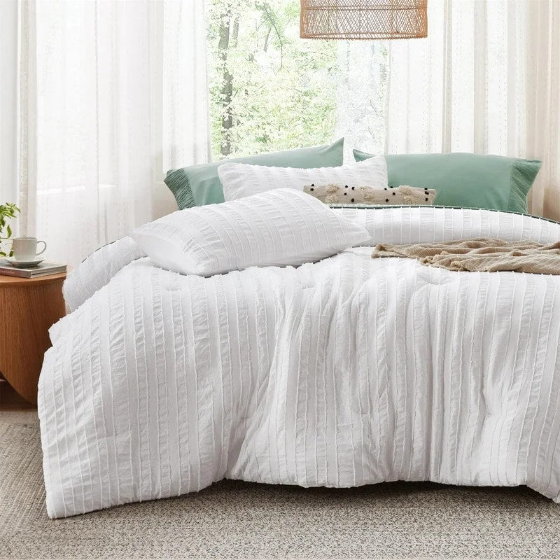 Tufted Bedding Comforter Set