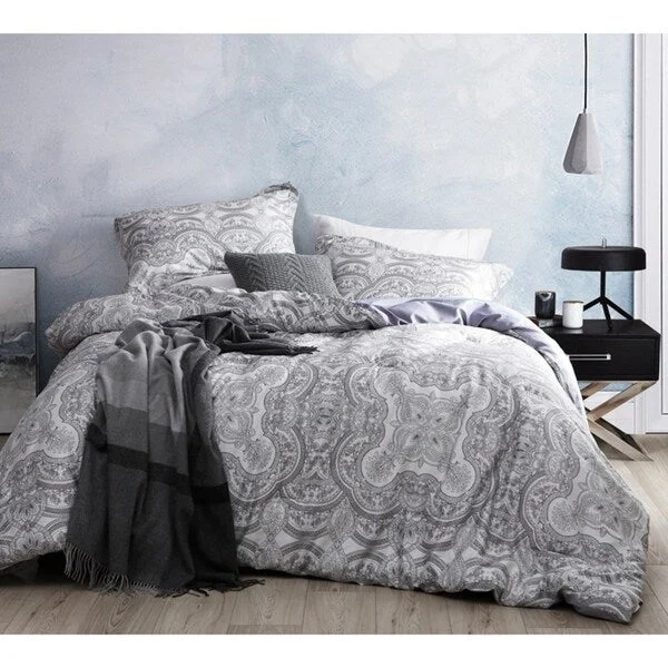 BYB Bliss Comforter