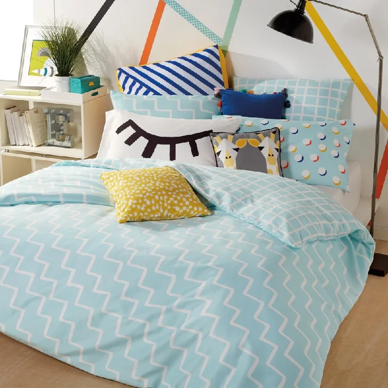 Scribble Zig Zag 3-piece Reversible Comforter Set